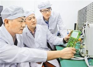 五一假期，他們選擇堅守崗位——致敬技術開發的青春力量